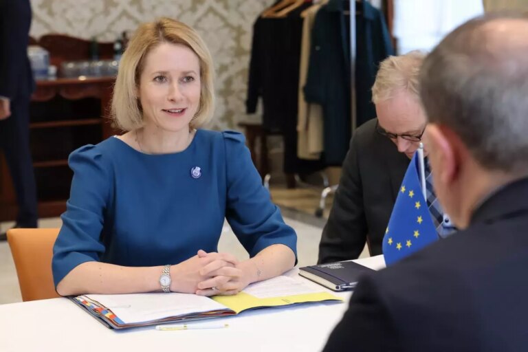 ab-trumpin-gronlandi-satin-alma-ifadelerine-yanit-verdi-N39xRZaA.jpg