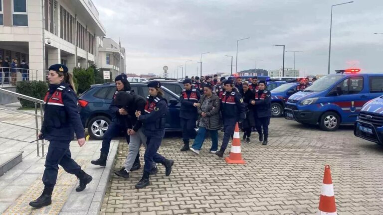 canakkalede-uyusturucu-operasyonu-10-tutuklama-iSU9wIGh.jpg