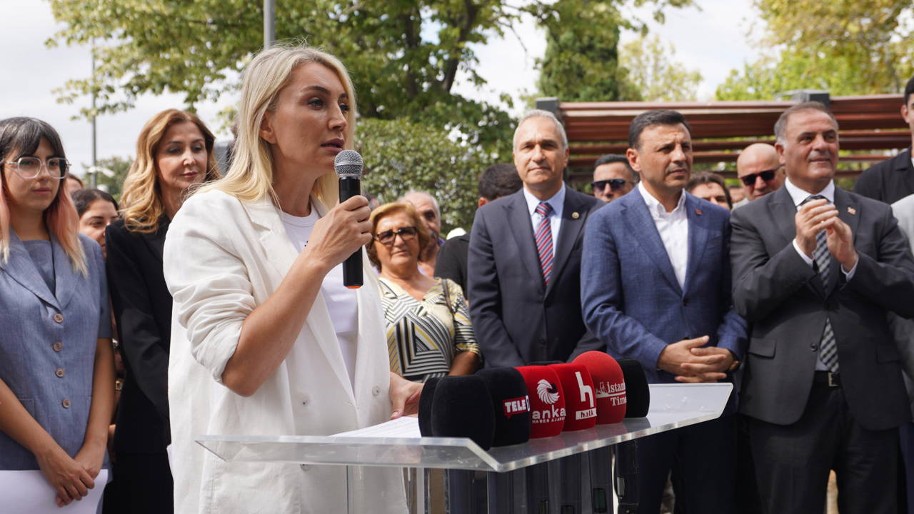 Aileler beşinci kez Saraçhane’de buluştu: ‘Keyfi gözaltılar ve tutuklamalar son bulsun’